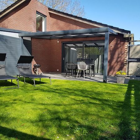 Luxe Zomerwoning Met Omheinde Tuin Voor Hond En Kinderen Dirkshorn Exterior photo