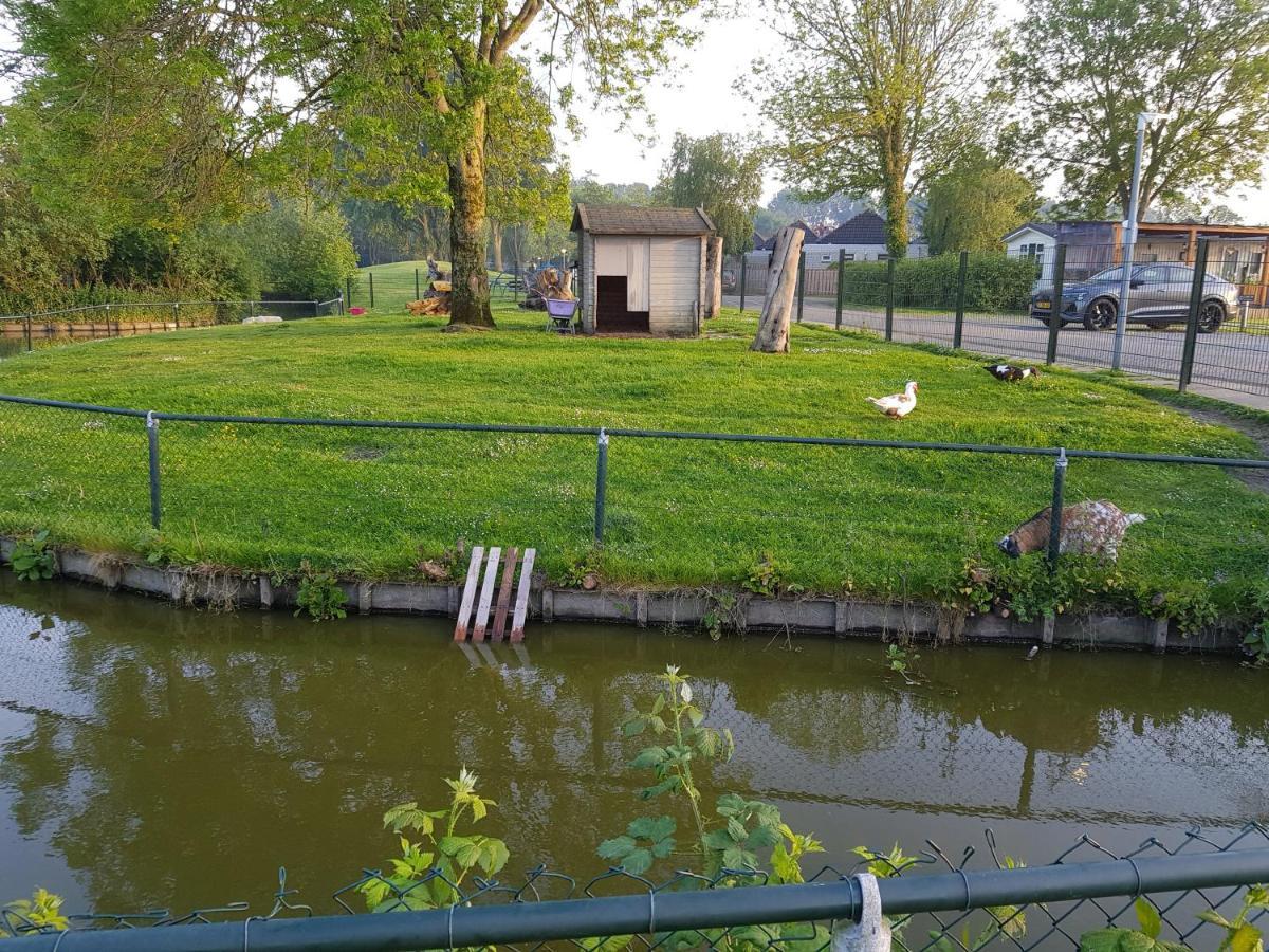 Luxe Zomerwoning Met Omheinde Tuin Voor Hond En Kinderen Dirkshorn Exterior photo