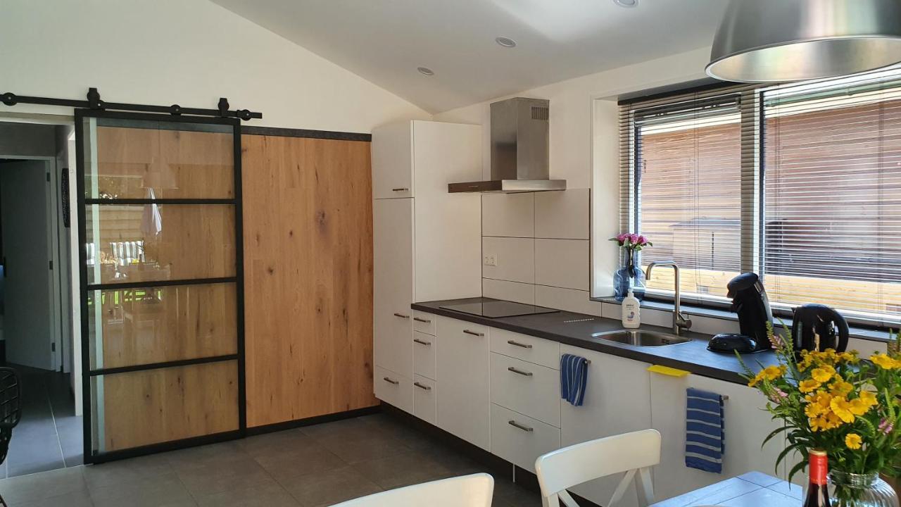Luxe Zomerwoning Met Omheinde Tuin Voor Hond En Kinderen Dirkshorn Exterior photo