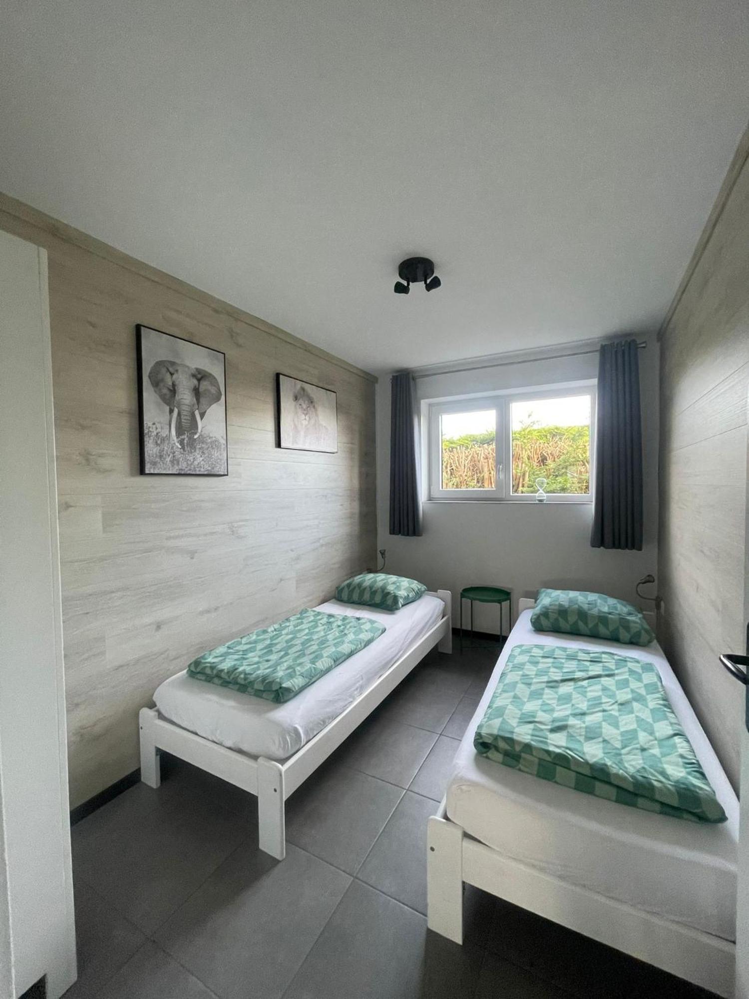 Luxe Zomerwoning Met Omheinde Tuin Voor Hond En Kinderen Dirkshorn Exterior photo